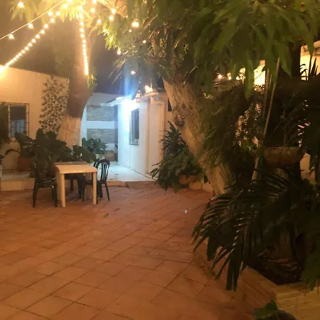 Room In Guest Room - Single Rooms Near The Beach Beach *