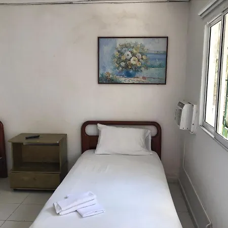 Room In Guest Room - Single Rooms Near The Beach Beach Guest house Cartagena